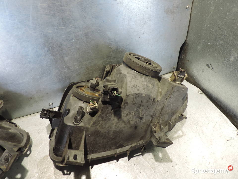 RENAULT CLIO 2 II LAMPA PRAWA PRZEDNIA PRZÓD małopolskie Nowy Sącz