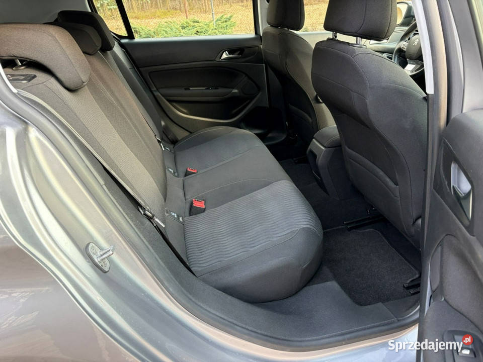 Peugeot 308 hatchback 16 HDI 120 Navi Hak diesel