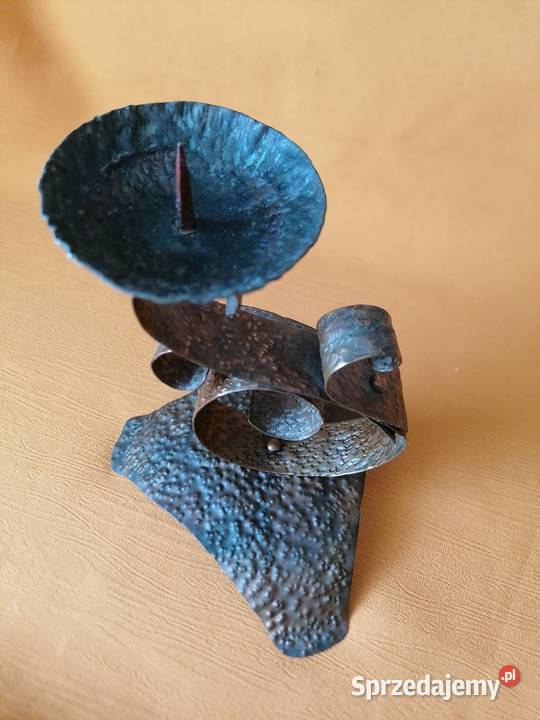 Świecznik z blachy miedzianejMetaloplastyka Lampiony i latarnie