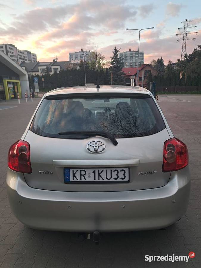 Toyota Auris 133 VVTI Kraków sprzedam