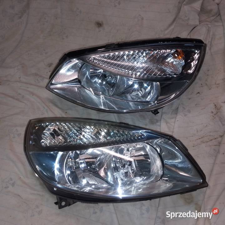 Lampy reflektory przód renault scenic 2 osobowe Sawin