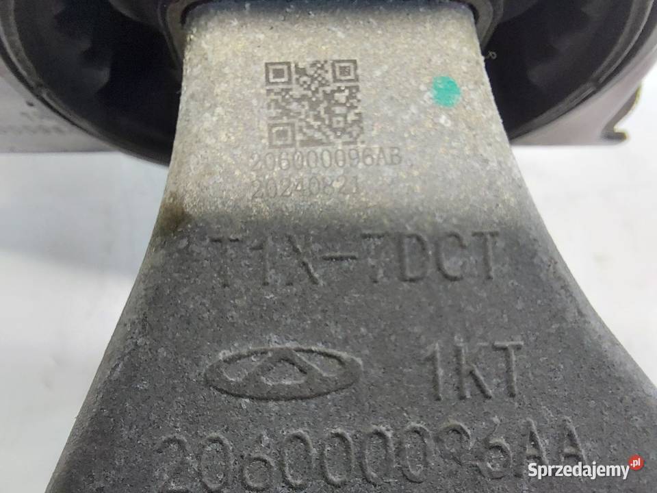 Chery Omoda 5 2024r mocowanie poduszka skrzyni