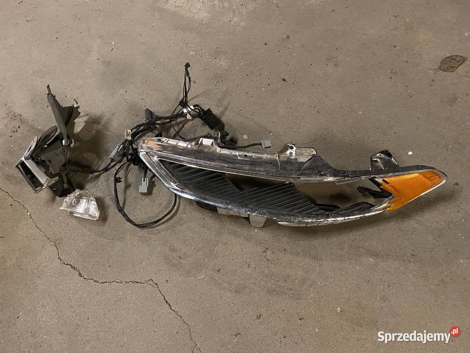 Pozostalosci lampy lampa Full LED HS7Z13008AA 188KM Niepołomice