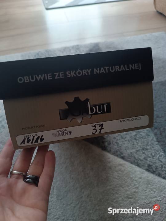 Pantofle damskie NOWE ze skóry 37 Kłodawa