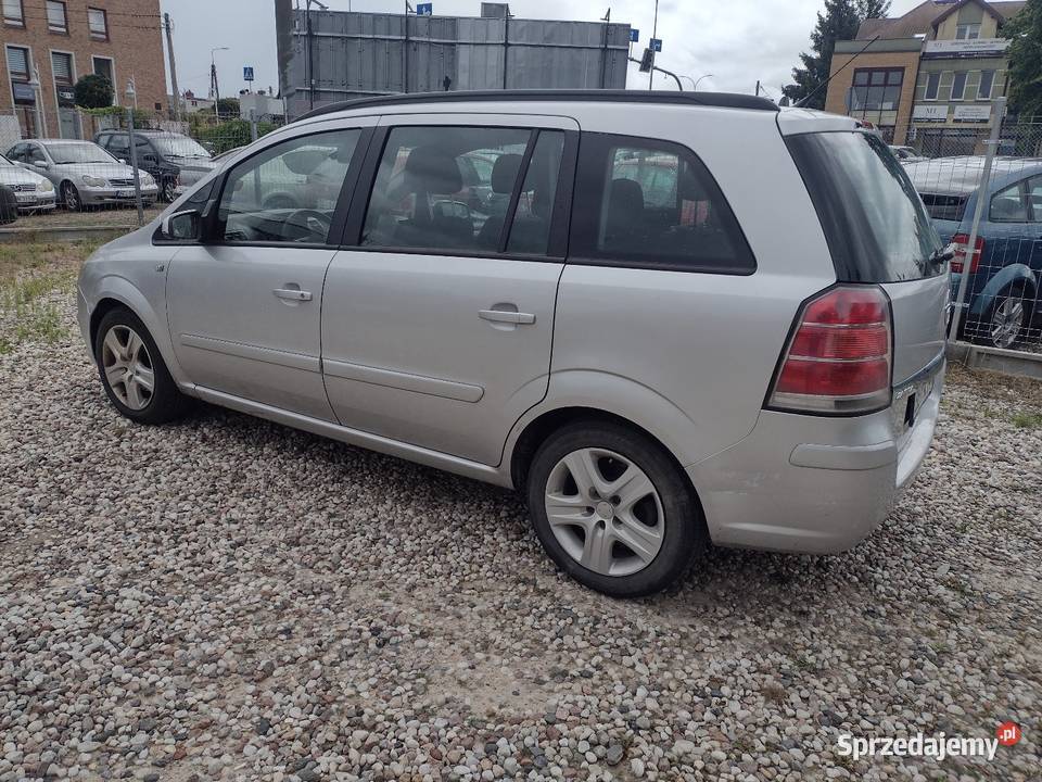 Opel Zafira B 18 Benzyna 2006 Białystok