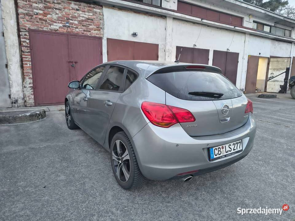 Opel Astra 14 Turbo 140 2011r Żagań
