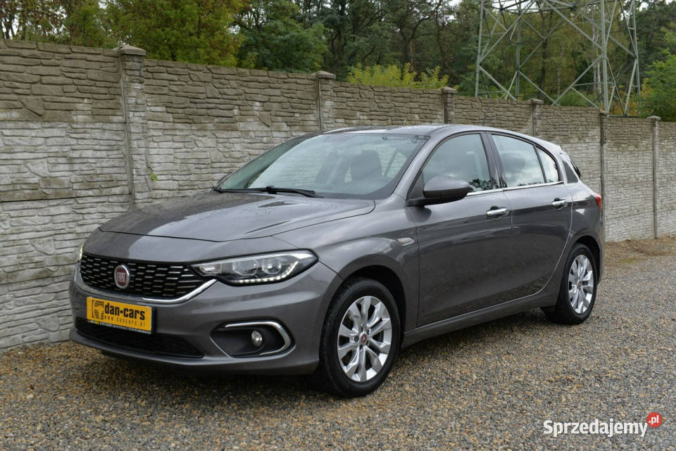 Fiat Tipo 14 95 hatchback LED Alufelgi Bluetooth Rok produkcji 2017 Tipo
