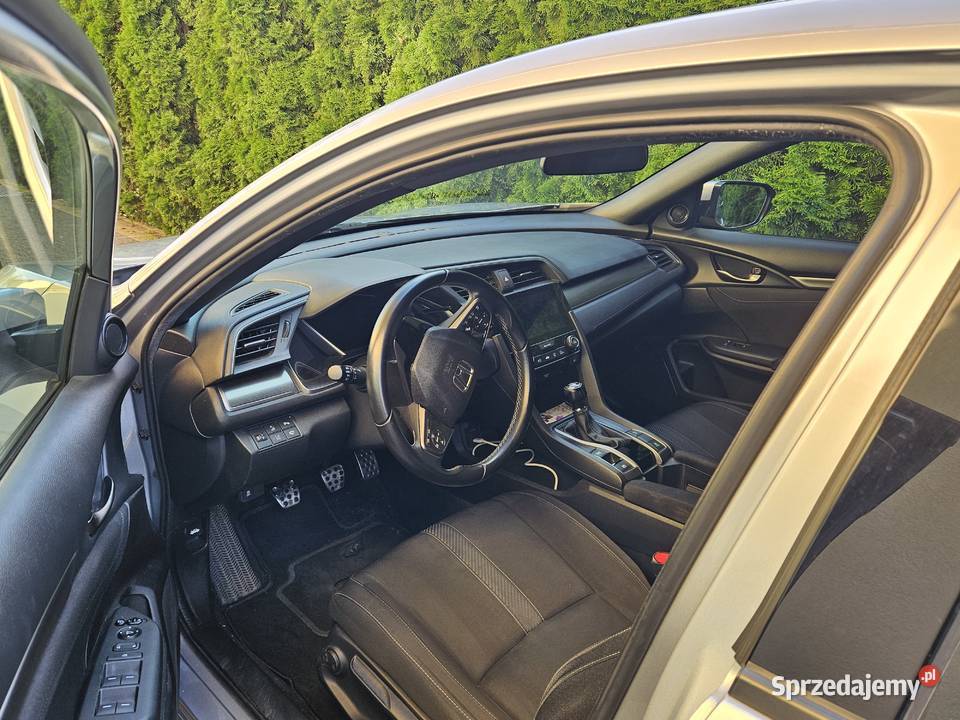 HONDA CIVIC 10 ELEGANCE NAVI mały przebieg 64