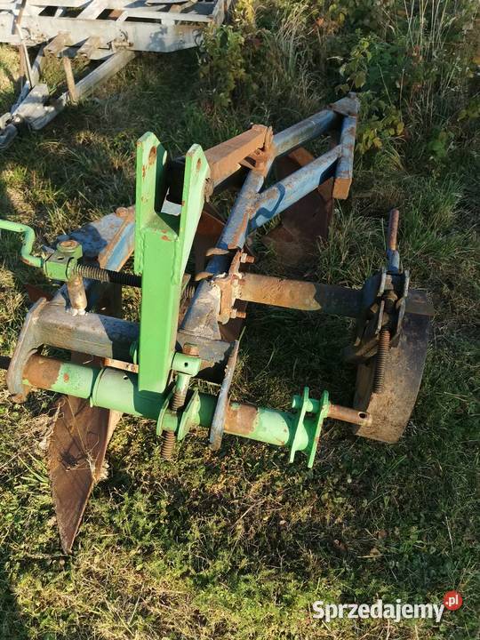 Pług 3 skibowy nieuszkodzony Pługi Kraków sprzedam