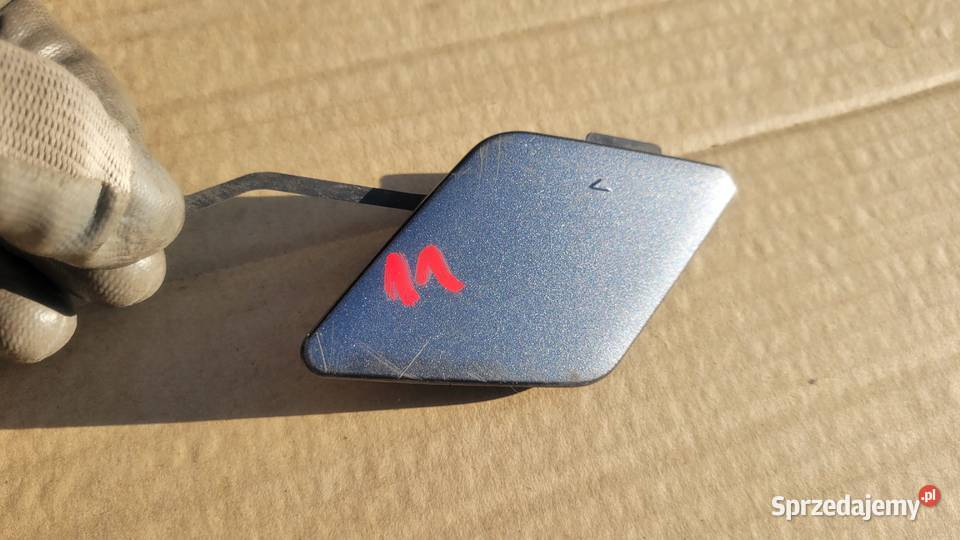 BMW F30 2011 ZAŚLEPKA HAKA ZDERZAKA TYŁ osobowe śląskie Ruda Śląska