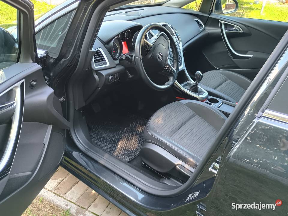 Opel Astra 16 CDTI Sports Tourer Krzyżówki sprzedam