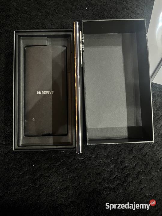 Samsung Galaxy S22 Ultra 256 GB śmieje się z Przeczyce
