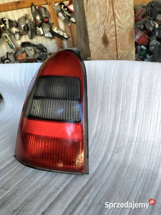 LAMPA TYŁ LEWA KOMBI OPEL VECTRA B Kamień-Kolonia