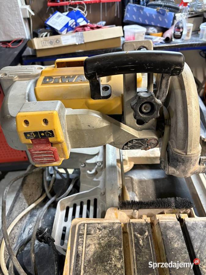 Maszyna do cięcia kafelek dewalt d2700 Baborów