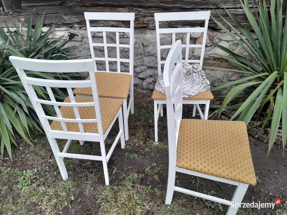 Cztery ciekawe używane krzesła z pokrowcami do Dąbrowa Górnicza
