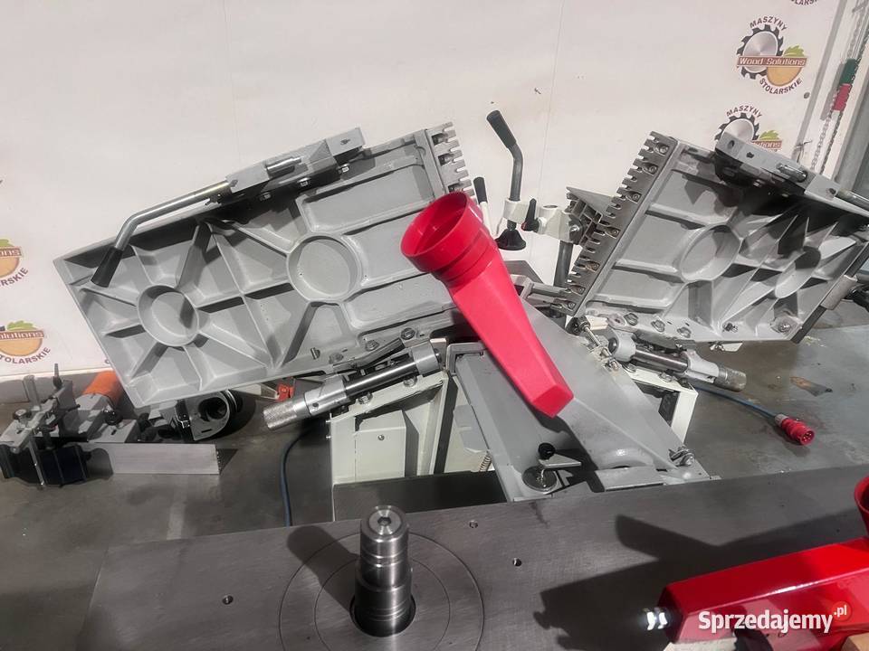 Maszyna wieloczynnościowa Sicar Furore 300I Juszczyn