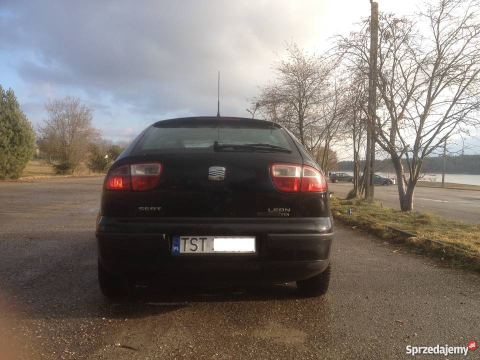 Seat Leon 19 TDI 110 czarny Starachowice