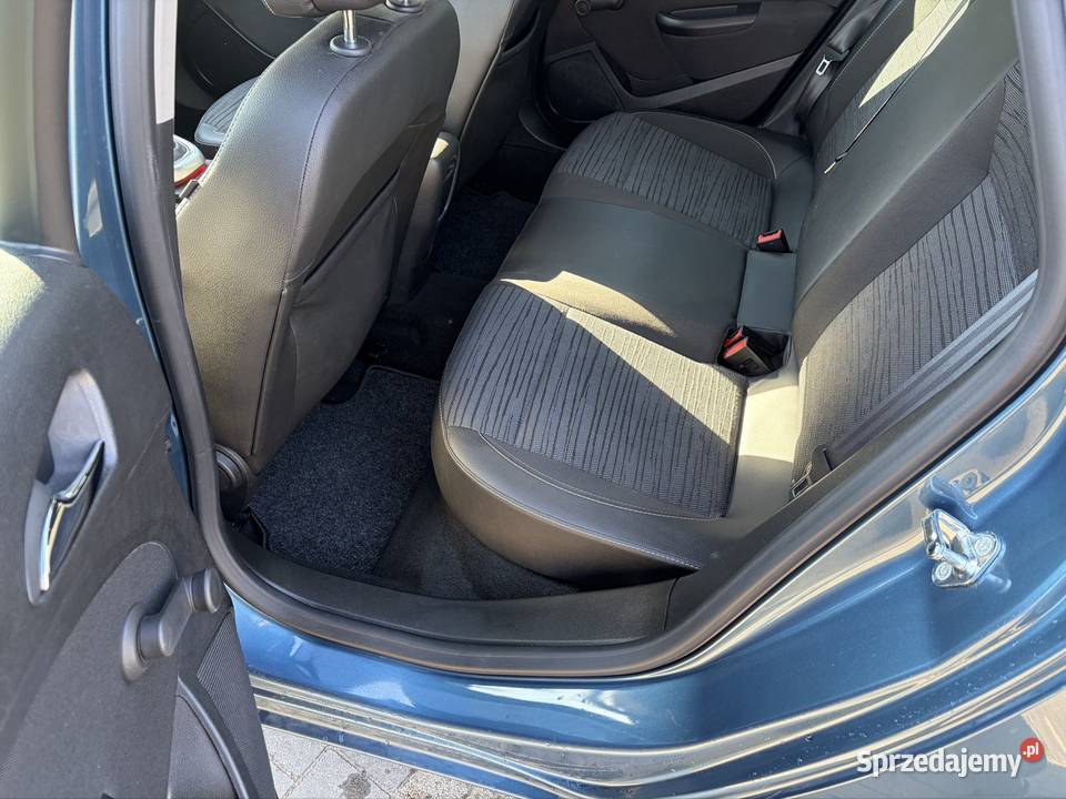 Opel Astra 14T Benz HB Astra Okuniew