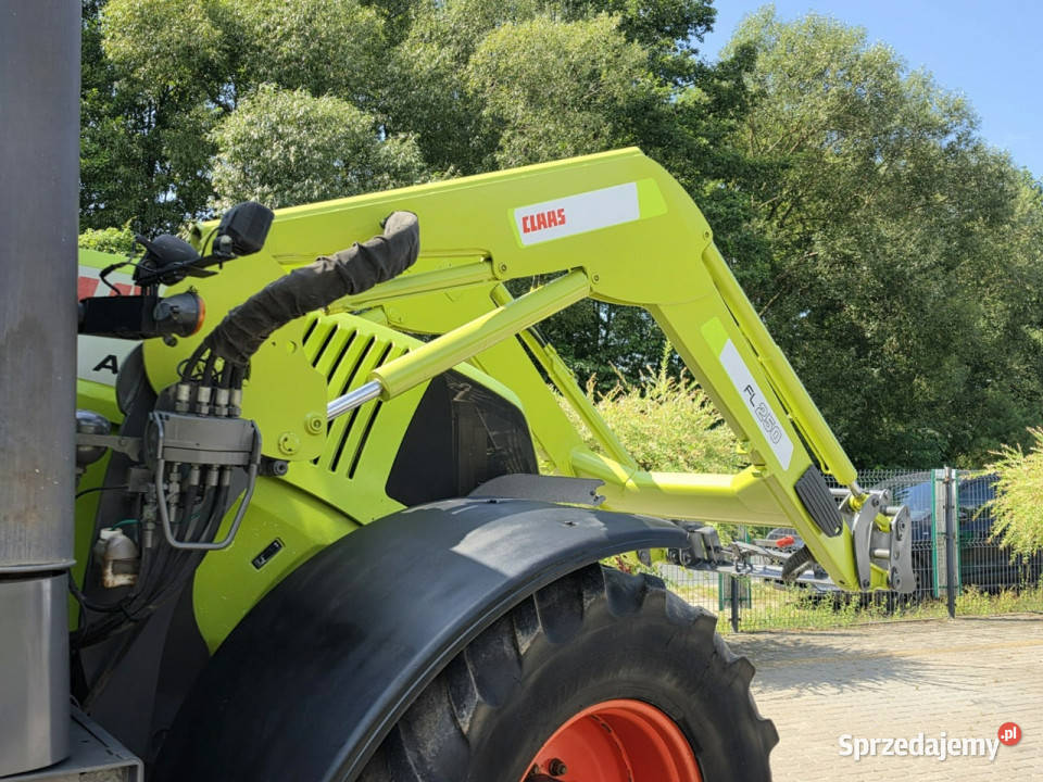 ciągniki Claas AXION 810 CMATIC AXION 810 CMATIC Skępe