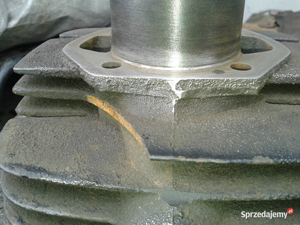 WSK 125 cylinder silnika Kęty