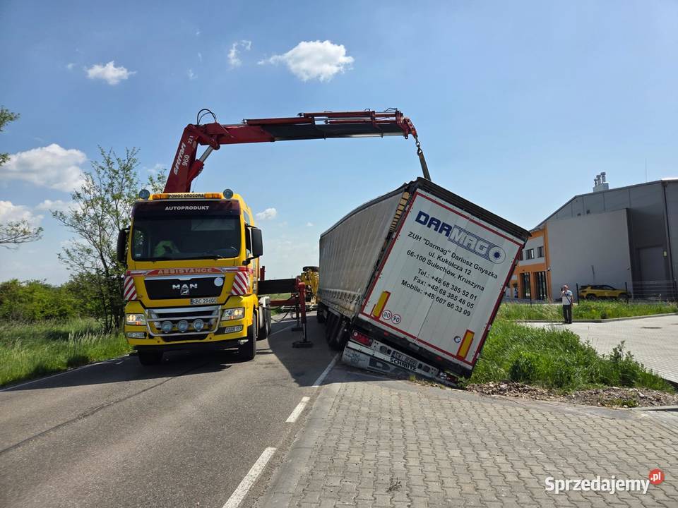 Holowanie Pomoc Drogowa osobowe busy ciężarowe Transport towarów Łazy