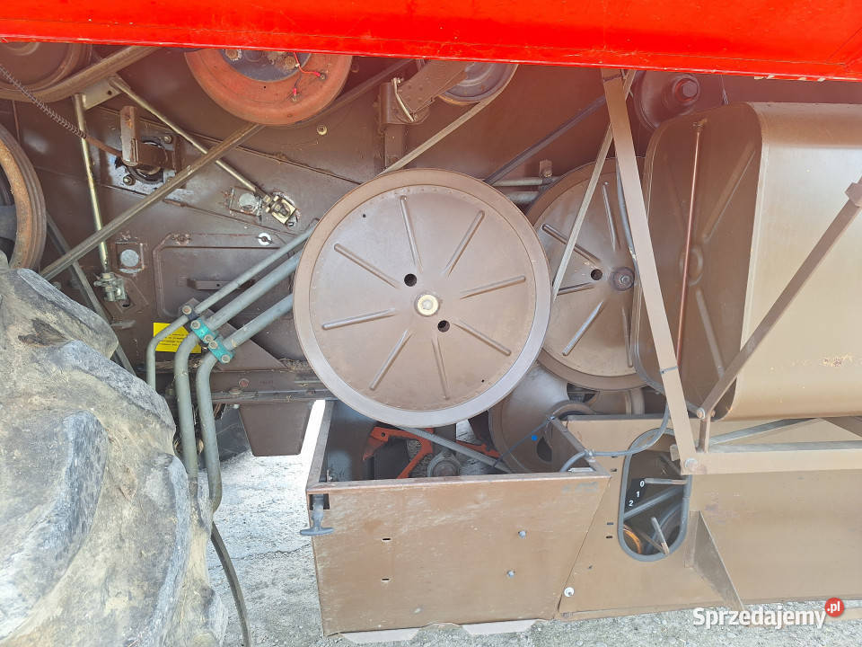 Kombajn zbożowy MasseyFerguson Szlachcin