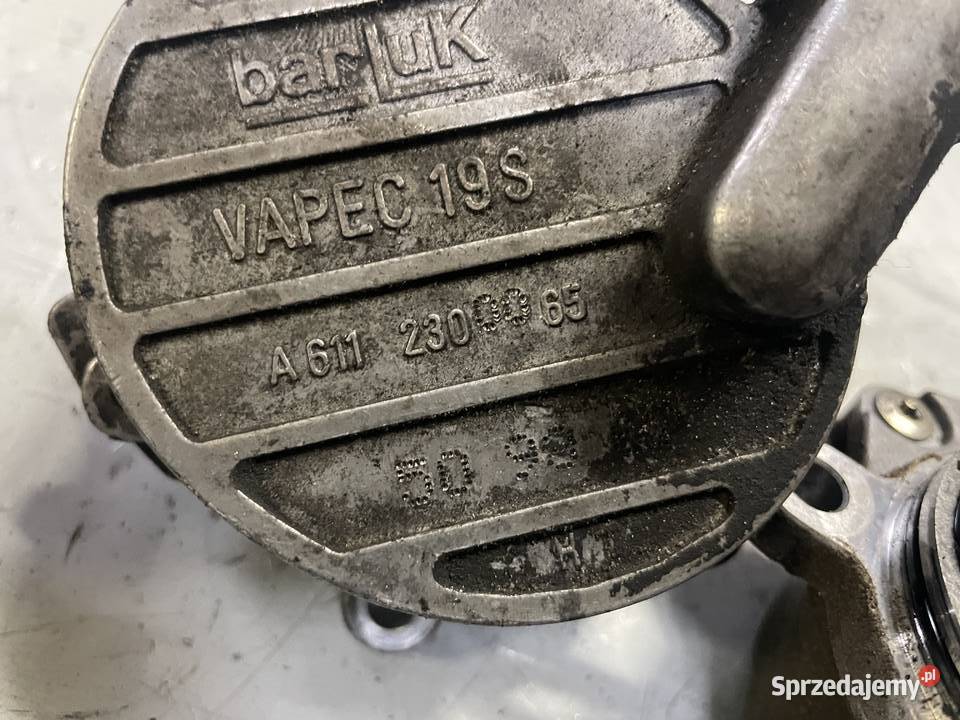 Pompa vacum wakum A6112300065 mercedes 22cdi Silniki i osprzęt Jelcz-Laskowice
