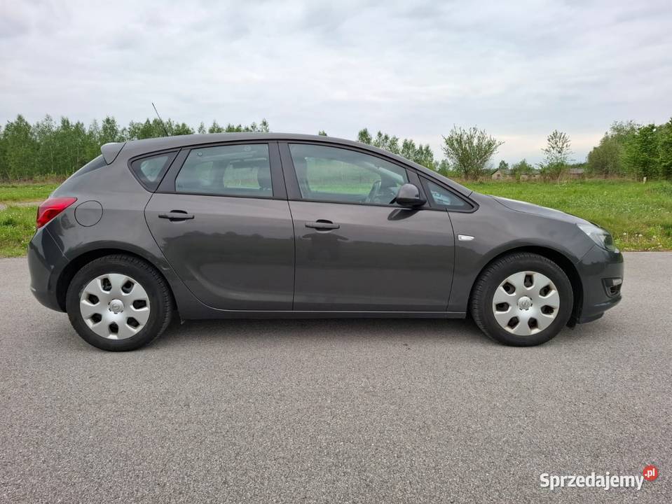 Opel Astra J