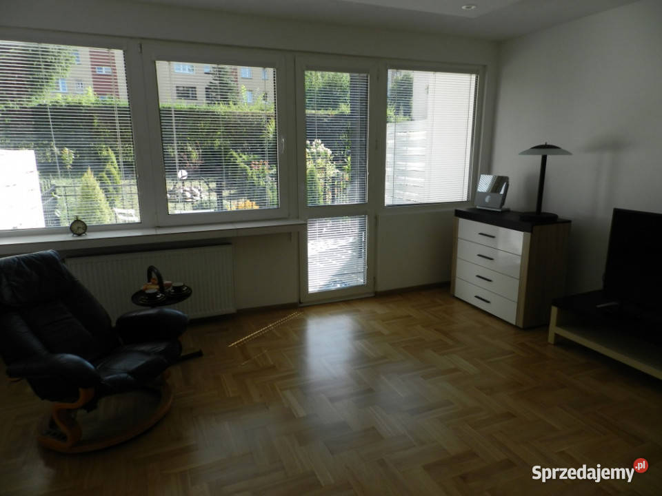 Jasne mieszkanie z tarasem i ogrodem 45m parter balkon