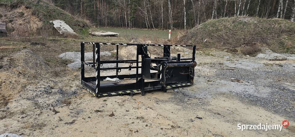 Ladowarka teleskopowa Manitou MRT 2145 Rok produkcji 2002 Kielce