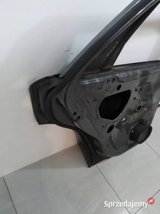 DRZWI LEWE TYŁ SPALONE Audi Q2 I 2016