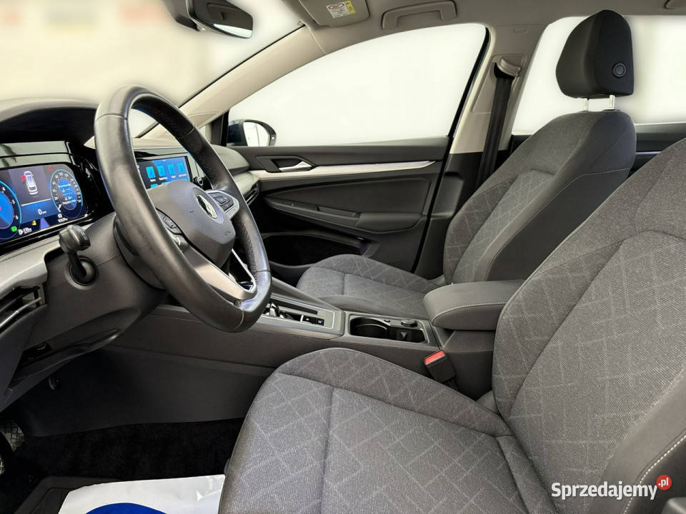 Volkswagen Golf 20 TDI DSG 115 Life Salon FVat aluminiowe felgi Warszawa