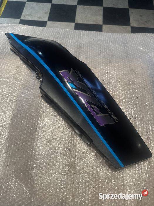 Osłona tylna prawa Yamaha FZR 600 Ogon Zadupek Poznań