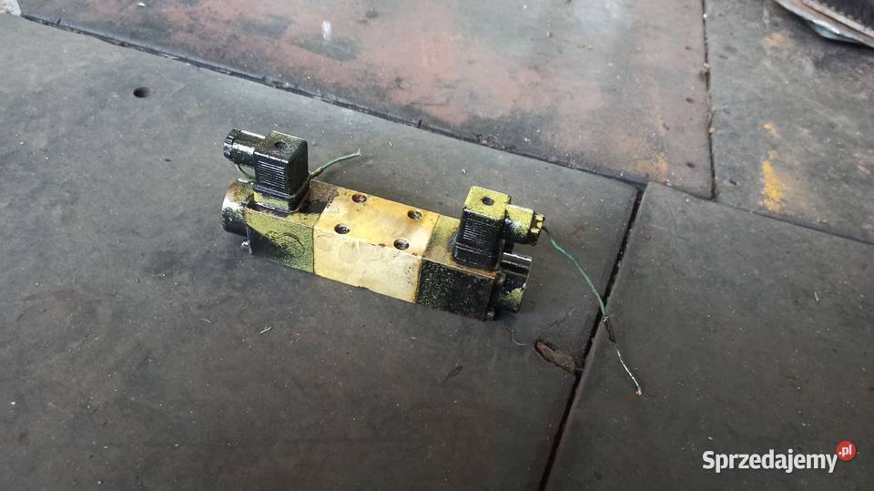 Elektromagnes Elektrozawór Ciągnik Koparka Pozostałe sprzedam