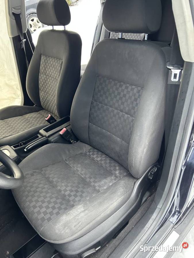 Fotele kanapa i boczki do sedana Audi A6C5 Warszawa