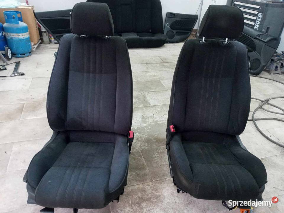 Komplet foteli boczki do Alfy Romeo 159 Miedzna Murowana
