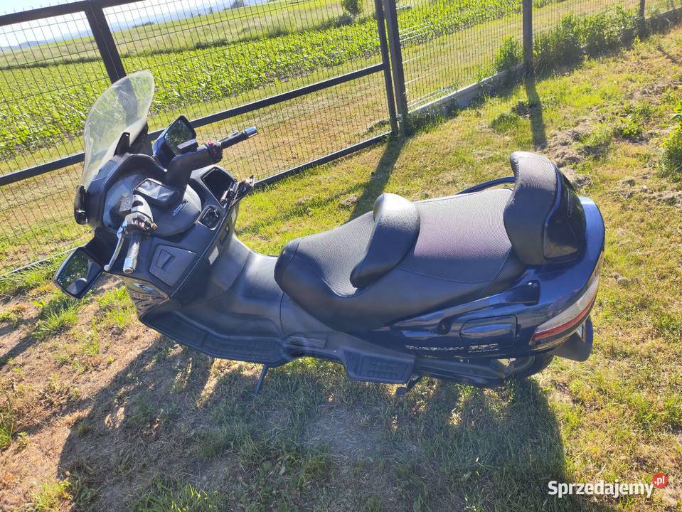 Suzuki Burgman 650 Executive benzyna Suzuki Karczyn