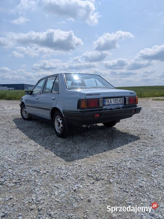 Nissan sunny b11 niebieski Kalisz