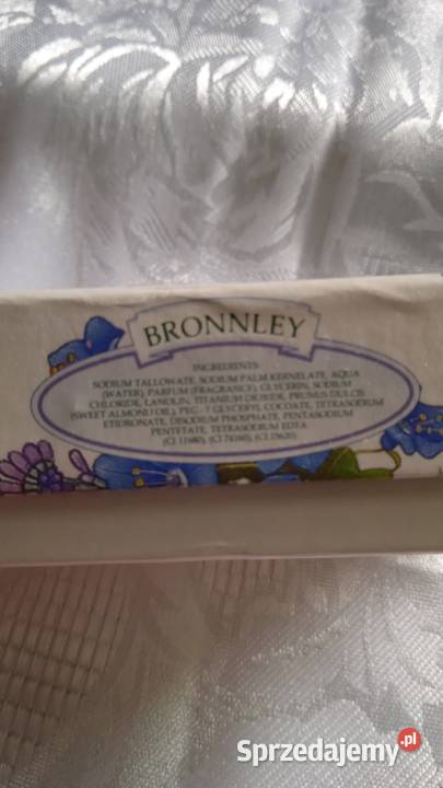 MARKOWE ANGIELSKIE MYDEŁKA LAWENDOWE BRONNLEY sprzedam