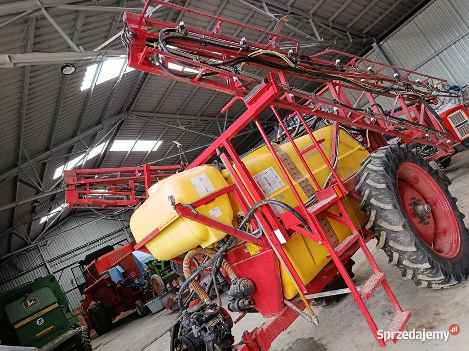 Sprzedam opryskiwacz Opryskiwacze Opatów