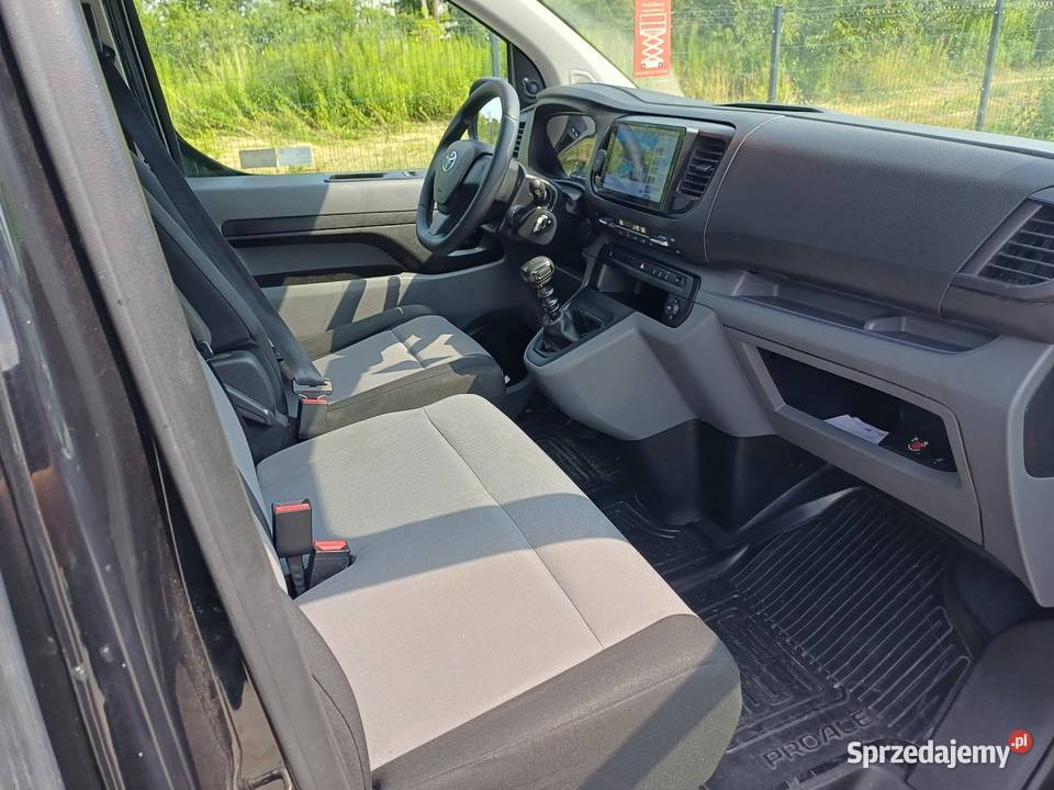 Toyota Proace Long 16 D4D 115 9 osób Kamera Van / Minibus Magdalenka