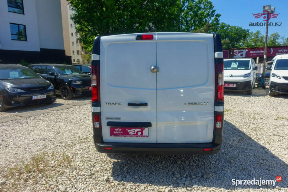 Renault Trafic FV 23ZabudowaKamera CofaniaSerwis Renault Warszawa