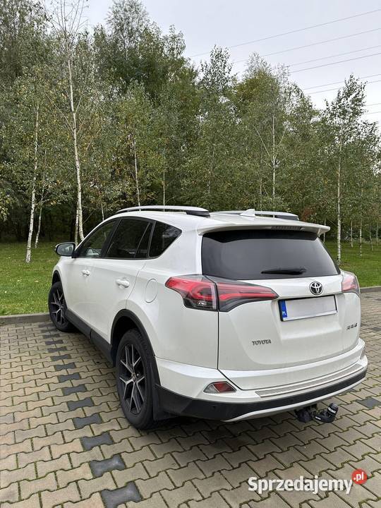Toyota RAV4 20 D4D 143 2016 Biała perła 177