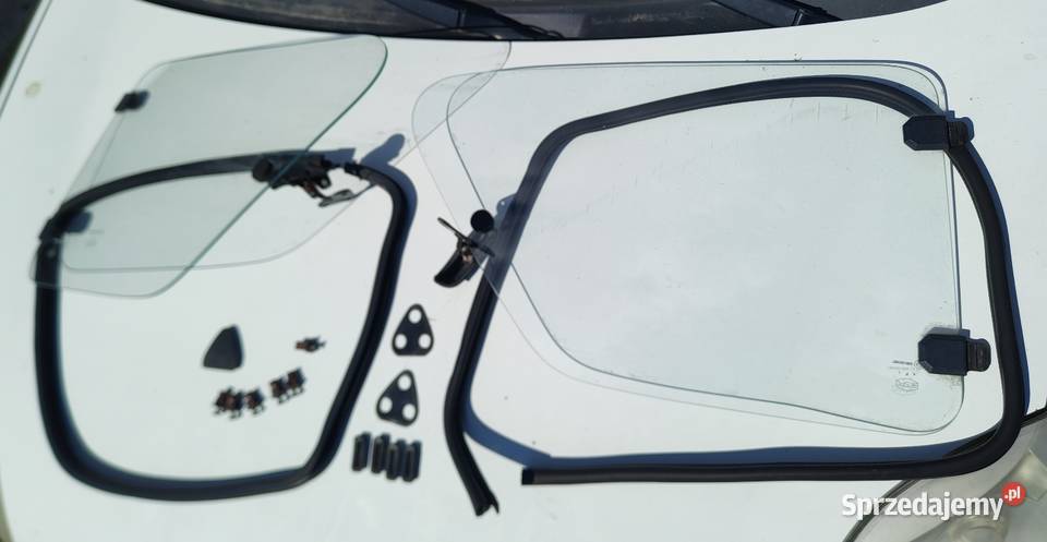 Fiat 126p komplet szyb uchylnych Motoryzacja Ostrówki