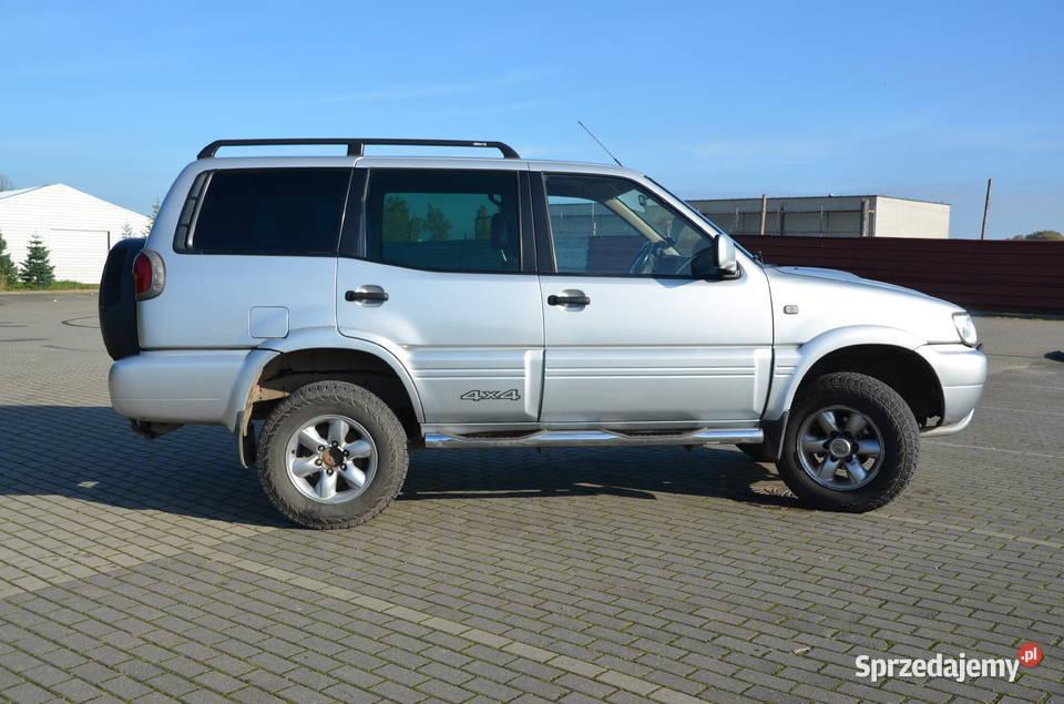 nissan terrano 27 TD manualna Płock sprzedam