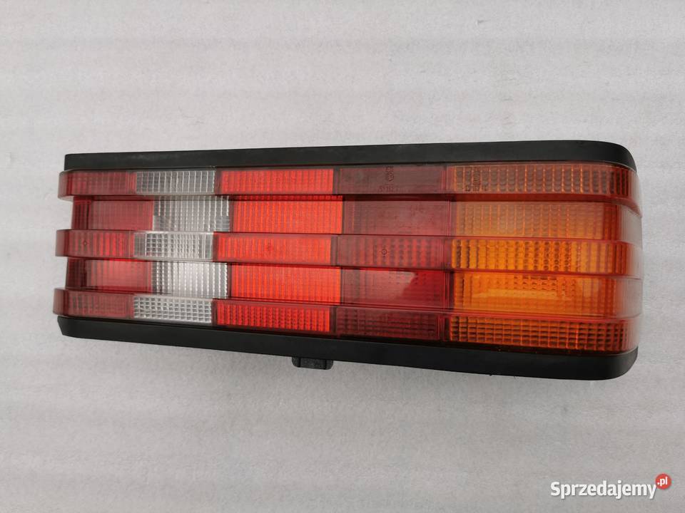 Lampa Prawy Tył Tylna Prawa Mercedes 190 W201 mazowieckie sprzedam