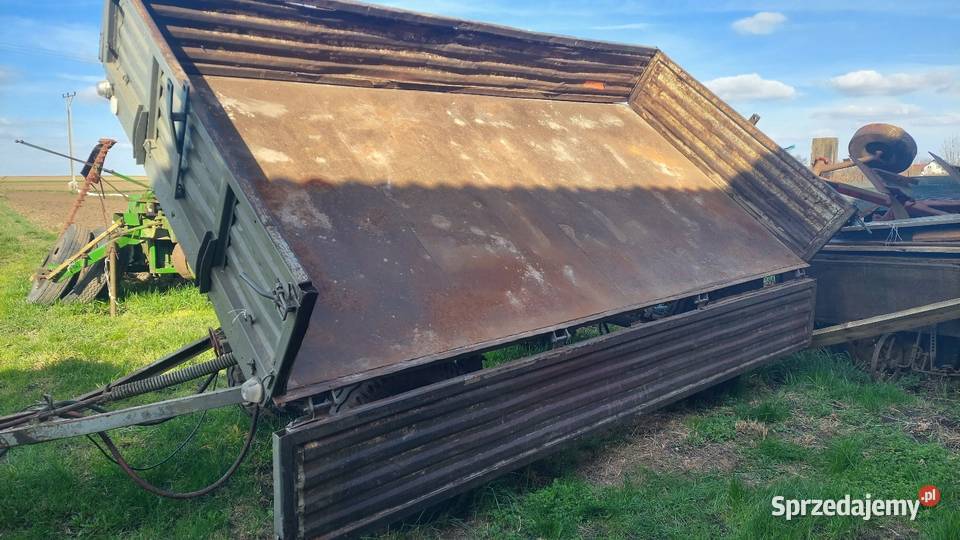 Przyczepa wywrotka d732 uszkodzony Tyniec nad Ślęzą