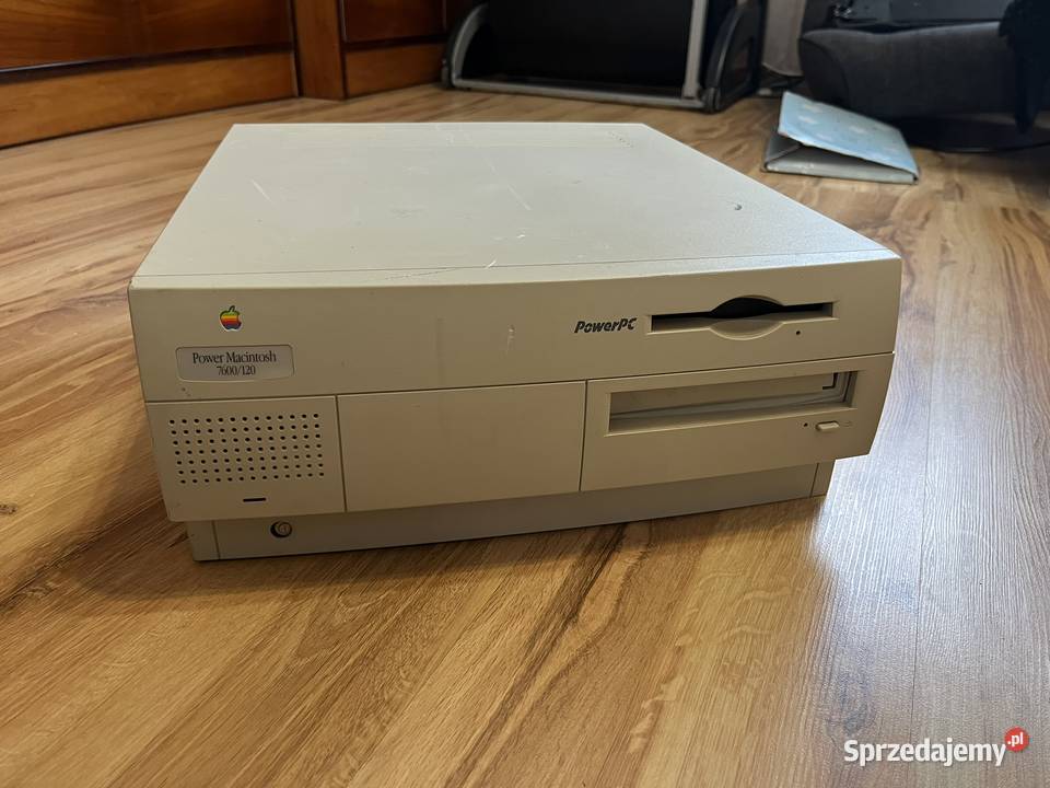 Zabytkowy komputer Apple Power Macintosh 7600120 Pozostałe Brzana
