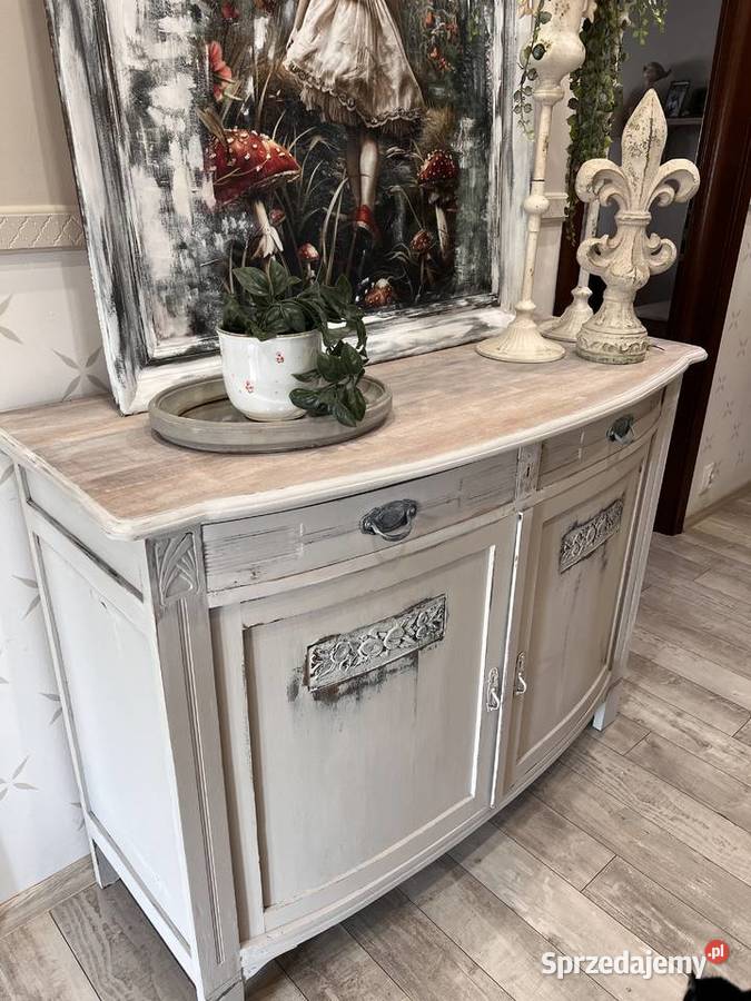 Stara drewniana komoda bielona Żary