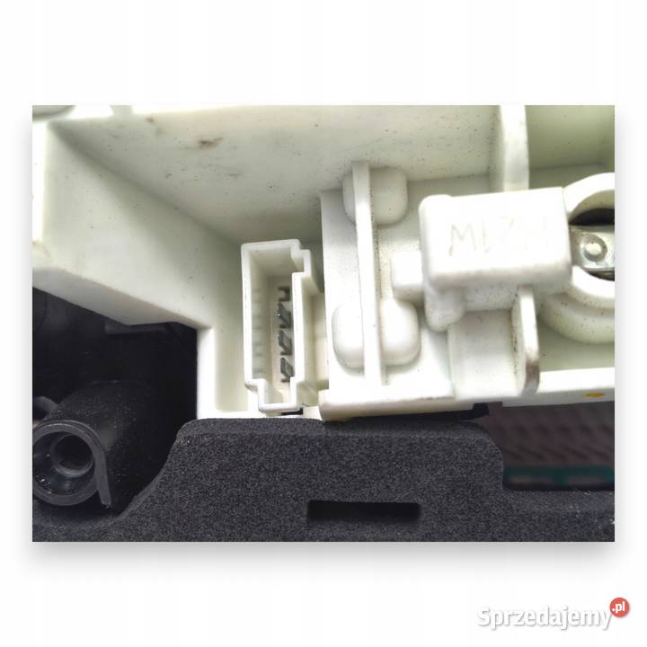 LAMPA PRAWA Opel Astra J HB tylnia tylna prawy Chełm